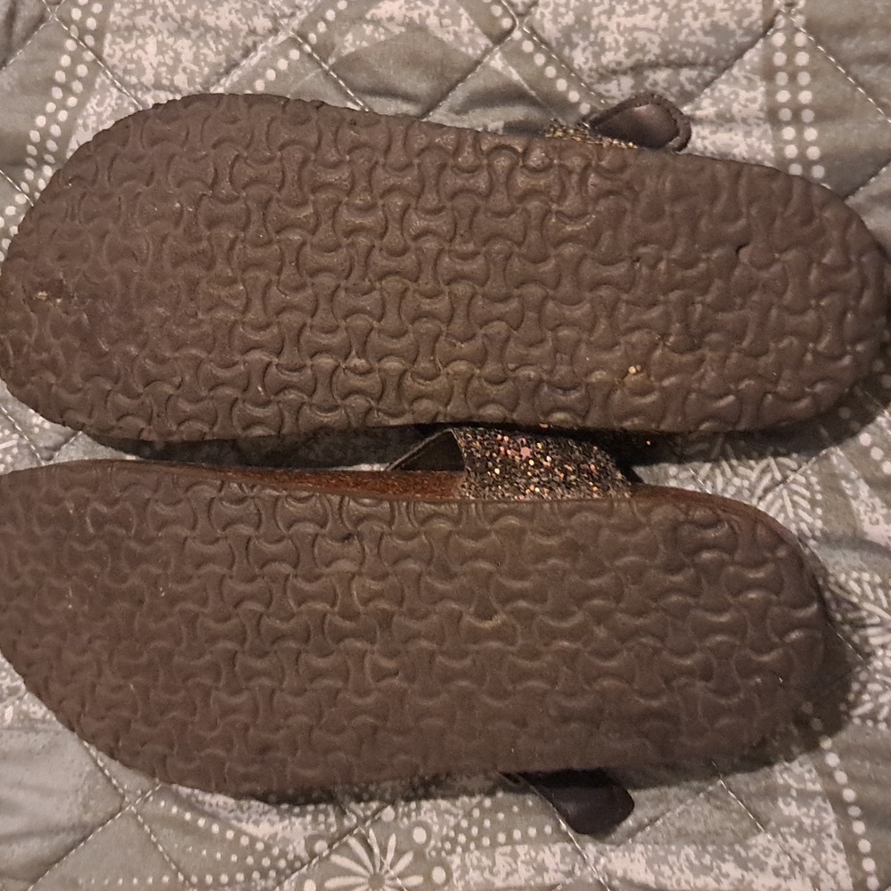 Sandals - Picture 3 of 3